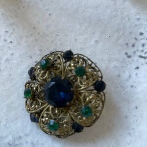 ❤️ VINTAGE EMERALD GREEN & BLUE BROOCH PIN